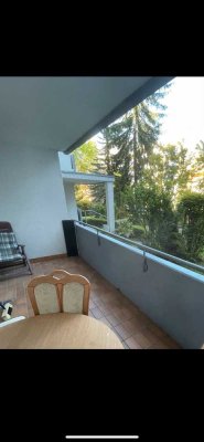 1 Zimmer Wohnung teilmöbliert mit Garage und Internet