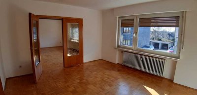 Großzügige 2-Zimmer-Wohnung mit Echtholzparkett in Radevormwald