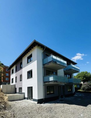 Stilvolle Neubau 3-Zimmer-Wohnung mit Balkon und Einbauküche in Kreuztal