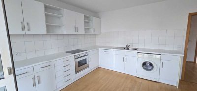 2,5 Zimmer mit Burgblick, Balkon, Loggia und opt. Stellplatz