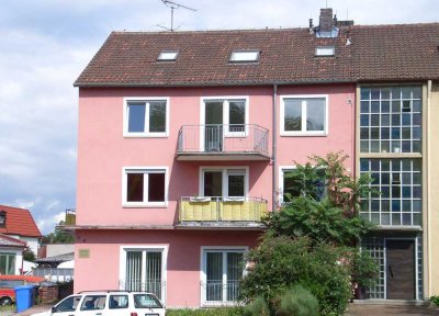Kitzingen,  helle 4-Zimmer Wohnung mit Balkon ab 01.01.2026 zu vermieten!