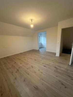� Moderne 4-Zimmer-Wohnung mit Terrasse, Garage &amp; Kellerabteil – 110 m² – Ternitz / Putzmannsdorf Erstbezug!!