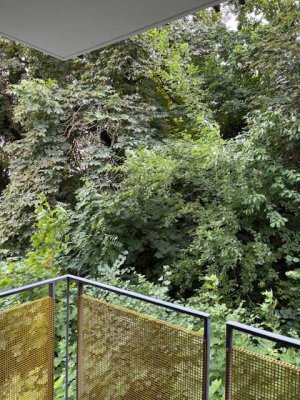 Helle und  Stilvolle 3-Raum-Wohnung mit Balkon ins Grüne in Fulda
