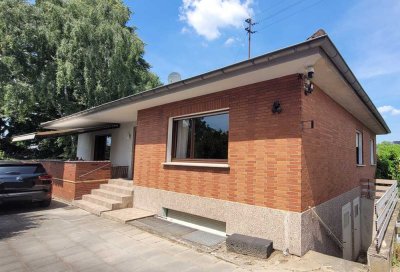 Ein Zuhause mit Ruhe und urbanem Komfort . Ihr Haus in zweiter Baureihe in Niederkassel