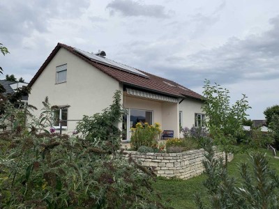 Familienparadies in ruhiger Sackgassenlage mit großem Garten