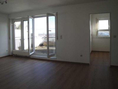Stilvolle 2-Zimmer-Penthouse-Wohnung mit Terasse in Ulm - Eselsberg