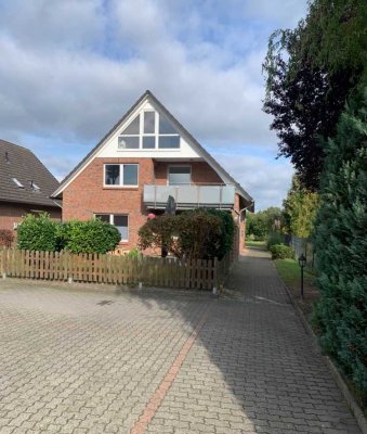 Vollständig renovierte 5-Raum-Wohnung mit Balkon und Einbauküche in Gifhorn