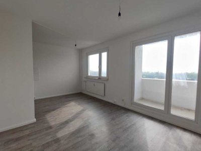 3-Raumwohnung in ruhiger Lage! + Laminatboden + Bad mit Wanne + EBK