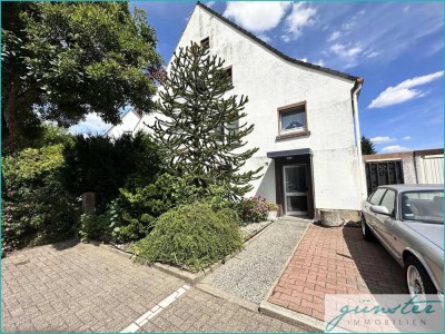 Kamen-Süd: Charmante Doppelhaushälfte auf  567 m² großem Grundstück mit Garage und kl. Winterga