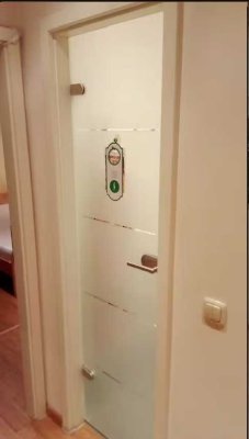 Maximal für 6 Monate - Exklusive 2-Zimmer-Wohnung voll möbliert in Köln Mauenheim, Wohnen auf Zeit