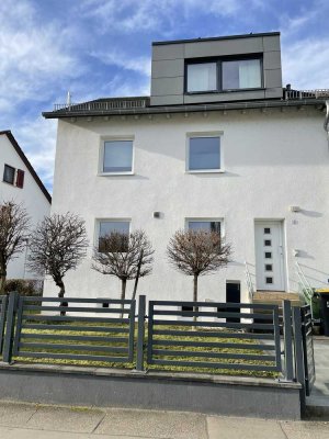 Großes Reiheneckhaus im Herzen von Ditzingen