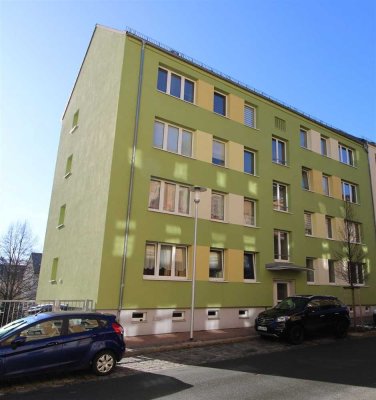 2 Raum im Zentrum Plauens mit Balkon