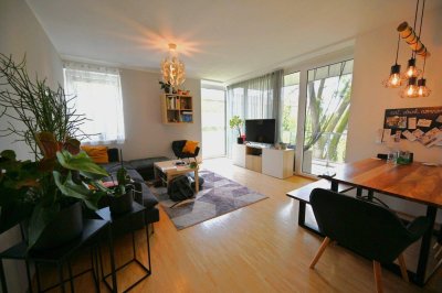 Helle Wohnung mit Balkon in den grünen Innenhof &amp; Tiefgaragenplatz