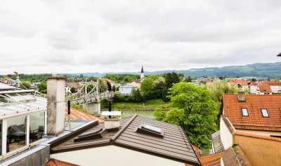Großzügige Dachgeschoßwohnung