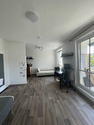 Schöne 3-Raum-Wohnung mit EBK und Balkon in Cottbus