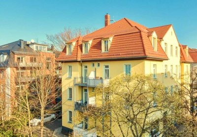 Zentral gelegene 2-Zimmer-Wohnung in Dresden-Löbtau mit Balkon, EBK  und  Tageslichtbad.