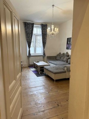Schöne 3 Zimmer-Altbauwohnung für Kapitalanleger
