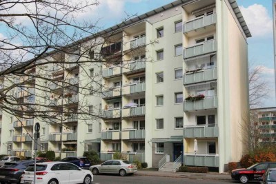 *Modernisiert* Ab Frühjahr 2026 bezugsfreie 5-Zi.-Wohnung mit 2 Bädern und 2 Balkonen