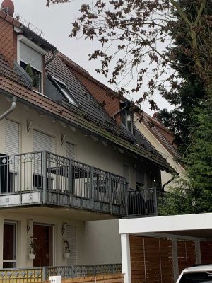 Sonnige 2-Zimmer Wohnung mit Balkon im 1. OG in Wiesbaden-Südost