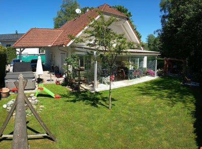 Modernes Einfamilienhaus provisionsfrei, mit Wintergarten, Whirlpool und großem Garten zentrumsnah in Sackgasse