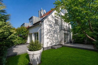 Exklusive Lage Mögeldorf / Rehhof - neuwertige DHH mit 5 Zimmer, Garten und Garage