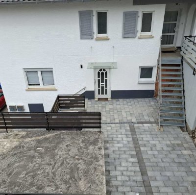 Freundliche 2-Zimmer-Wohnung mit Terasse/Hof und EBK in Fischbach