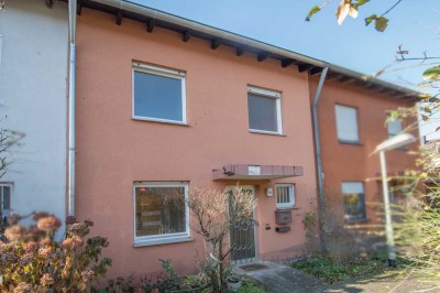 Attraktives Reihenhaus in bester Lage von Frankfurt-Hausen - provisionsfrei