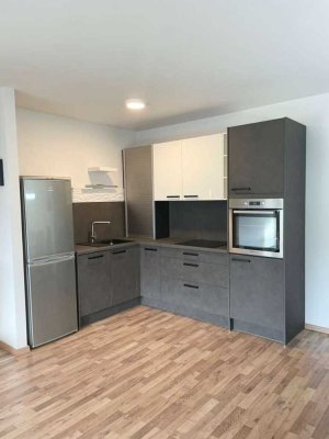 Exklusive, sanierte 1,5-Raum-Wohnung mit geh. Innenausstattung mit Balkon und EBK