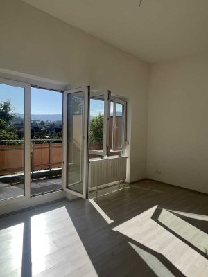 Sonniges 1.5 Zimmer Penthouse Studio mit Panoramablick in guter Anbindungslage von Balingen-Endingen