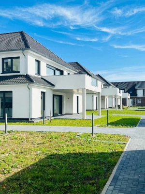 Stilvoll Wohnen im Ober- oder Erdgeschoss in einer neuen Stadtvilla