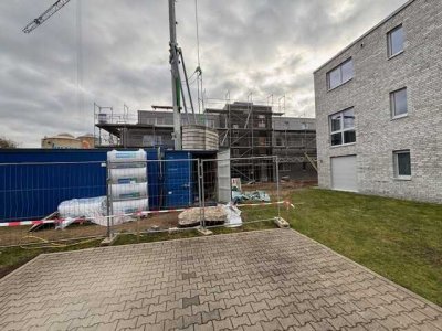 Erstbezug im Neubau: 2 Zimmer auf ca. 64,39 m² im Erdgeschoss mit toller Terrasse