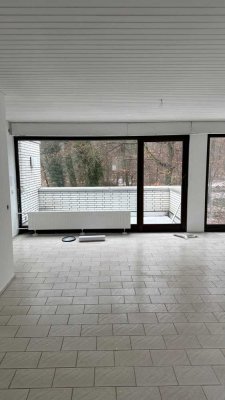 Helle 4-Zimmer-Wohnung mit Balkon im 2. OG in Darmstadt-Kranichstein