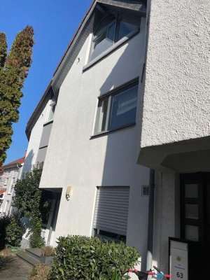Großzügiges Wohlfühlhaus/RMH/Aukamm