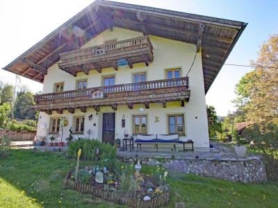 Landschaftlich reizvoll gelegener Bauernhof mit Ausbaugenehmigung zum Mehrfamilienhaus