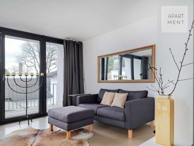 Außergewöhnliche, komplett möblierte 2-Zimmer-Wohnung mit Loggia in Krefeld-Linn