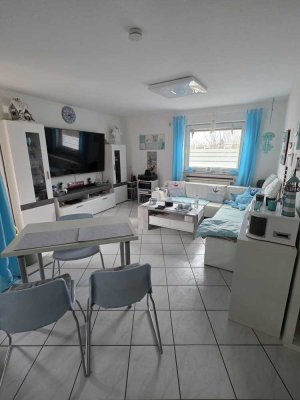 Attraktive 3-Zimmer-Wohnung  mit Aufzug und Balkon in Feucht