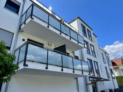Modern & Lichtdurchflutet: Moderne 2-Zi-Neubauwohnung mit großzügiger Terrasse und Einbauküche