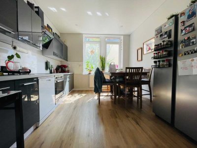 KL - Nähe Kolping-Platz, 3 ZKB, Einbauküche, Tageslichtbad, Balkon ''SANIERT''