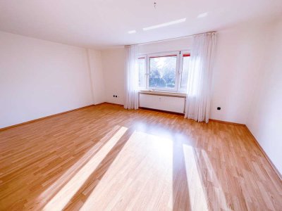 Ruhige Wohnung im 1. OG in der Broicher Mitte (3 Zimmer, K, D, B)