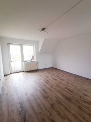 2-Zimmer-Wohnung mit Balkon, Innenstadt-West - WBS erforderlich