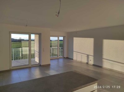 moderne und sonnige 3-Zimmer-Wohnung mit Balkon und Einbauküche in Ellwangen