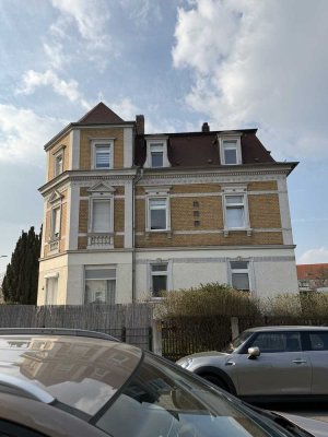 4-Raumwohnung mit Kamin und eigenem Garten