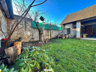 Charmantes Wohnhaus mit Erweiterungsmöglichkeiten und Garten!