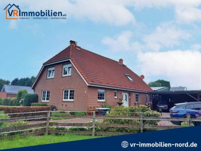 Großer Wohntraum (ca. 202 m²) mit Doppelcarport und angrenzender Weidefläche in Beringstedt