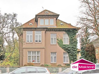 Entkernte, historische Altbauvilla mit Erweiterungspotenzial und Neubaumöglichkeit