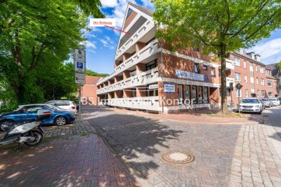 Anfragen bitte vorab per Mail - Stadtmitte! DG-Wohnung mit Balkon in zentraler Innenstadtlage von Em