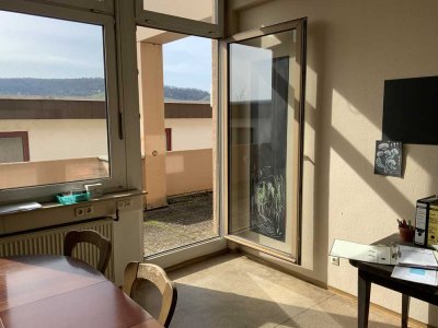 Freundliche 2-Zimmer-Loft-Wohnung mit Balkon in Fellbach