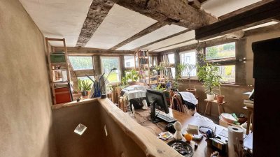 Stilvolle, geräumige 3-Zimmer-Wohnung mit Balkon in Sommerkahl