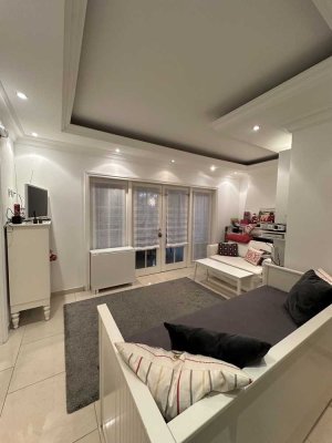 Geschmackvolle 2/ 3-Zimmer-EG Wohnung mit gehobener Innenausstattung in München Nymphenburg