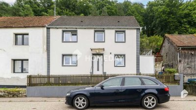 Attraktives Einfamilienhaus mit 4 Zimmern, Kamin und großer Dachterrasse in Altmannstein